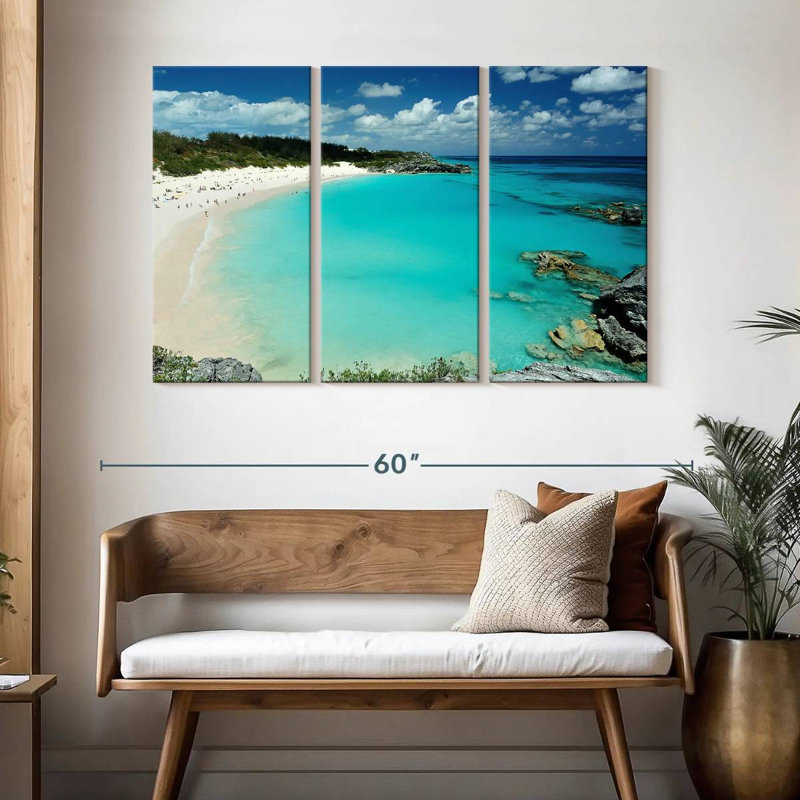 Gillard Bermuda, 32" H x 50" W