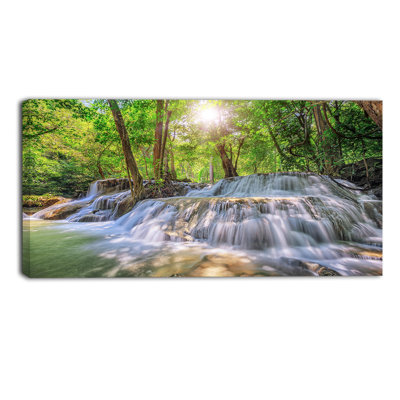 " Kanchanaburi Waterfall "