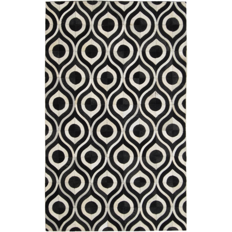Area Cowhide Geometric Area Rug in Black/Cream, Rectangle 8' x 10'