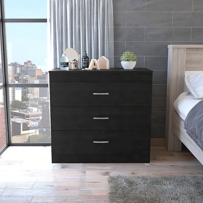 Commode à trois tiroirs