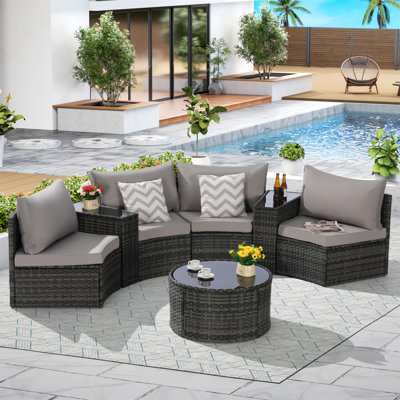 Ensemble de mobilier d'extérieur demi-lune pour une détente et une socialisation ultimes