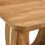 Table basse carrée avec texture en bois - 23,6 po x 23,6 po x 21,3 po, construction, ornements dorés, surface lisse pour un entretien facile, bords sécuritaires, fonctionnalité polyvalente, 3 choix de couleurs de bois