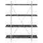Bibliothèque à chevrons avec tablettes pleine longueur, combinant charme rustique et élégance moderne pour des solutions de rangement élégantes.