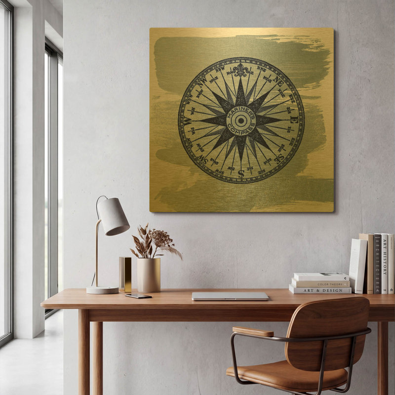 «Brushed Midnight Blue Compass Rose» par Bluebird Barn, art mural en métal doré, 36 po x 36 po, 36"x36"