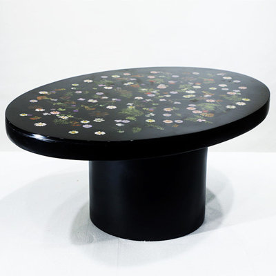 Medieval-style oval flower-shaped coffee table