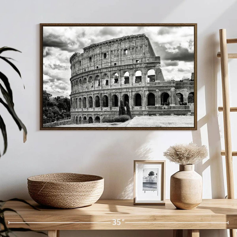 Colisée en noir et blanc, 25 po x 17 po, Cadre flottant noyer