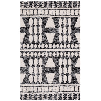 Hanssel Hand Tufted Performance Southwestern Rug