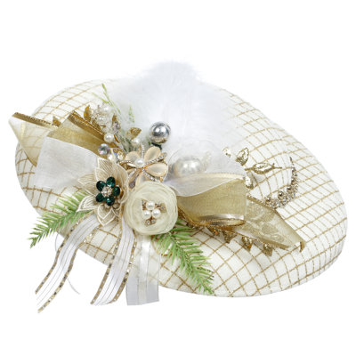 Hat Ornament, Whtie - 11.5 X 11.5 Inches