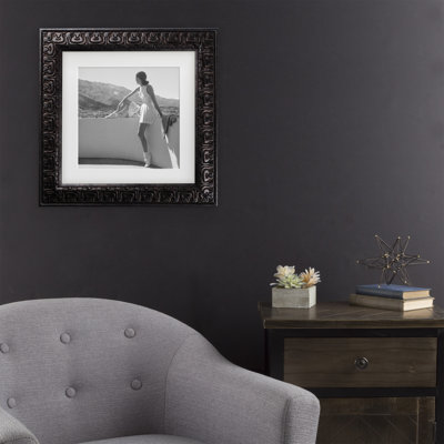 Art mural encadré - Toni Frissell «Femme en tenue de tennis, 1947», décoration murale avec cadre mat - Art du salon, de la cuisine et de la salle de bain - 16 x 16