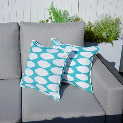 Outdoor Throw Pillow