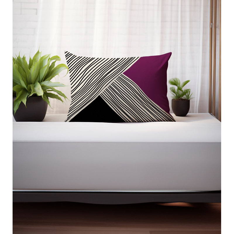 Coussin intérieur \/ extérieur Mitzi Minimalist, H 18 po x l 25 po, Mauve / crème / noir
