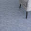 Tapis bleu marine 8 pi x 10 pi tissé à la machine