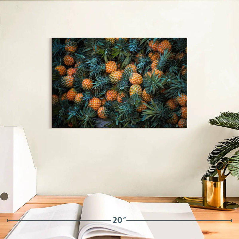 Ananas fraîchement récoltés Yarlin, H 8 po x l 12 po