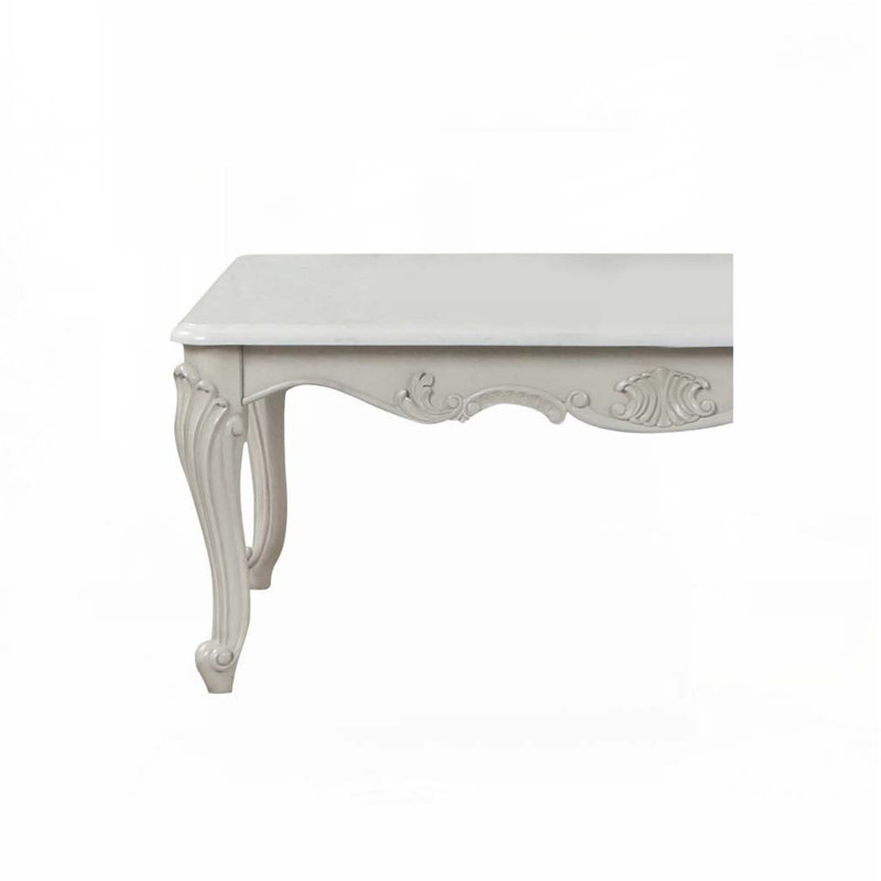 Table basse en bois avec 4 pieds