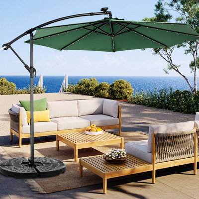 Parasol de patio décalé de 10 pi avec piquets solaires foncés et foncés pour un soutien supplémentaire dans le jardin et la piscine Éclairage à DEL suspendu de 10 pi, construction stable de pelouse