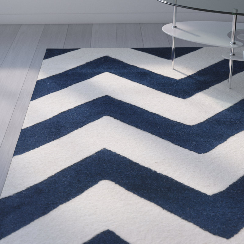 Terence Chevron Wool Hand Woven Area Rug, Rectangle 122 x 183 cm