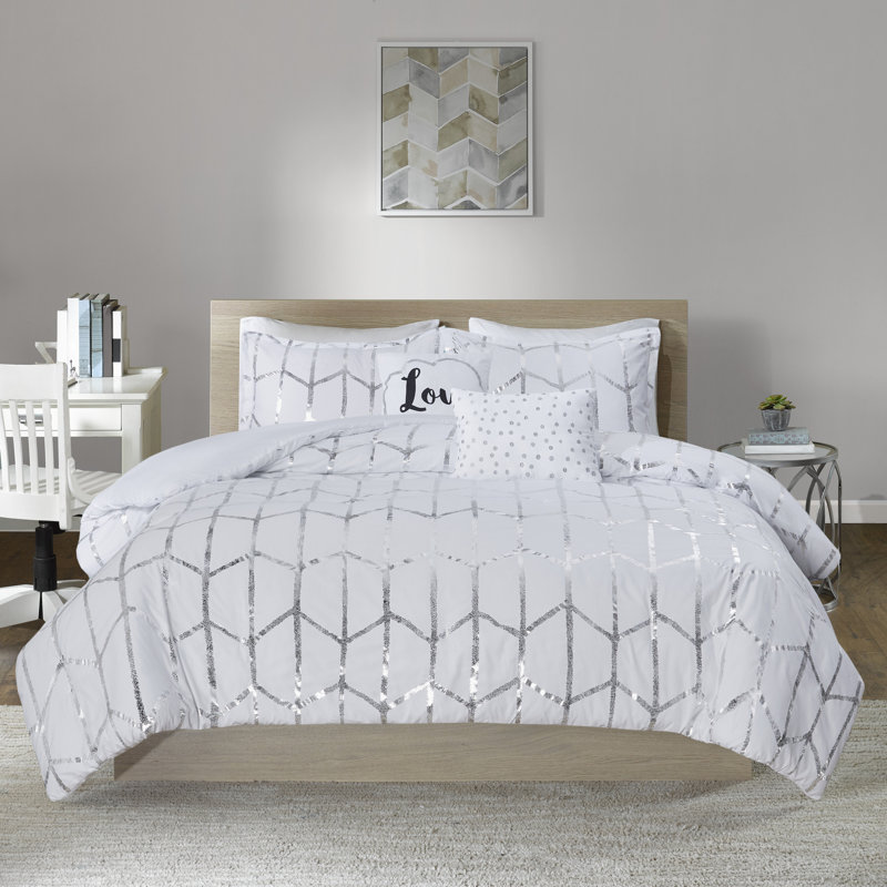 Raina Duvet Cover Set, Queen Duvet Cover + 1 Sham + 2 Throw Pillows, White/Silver