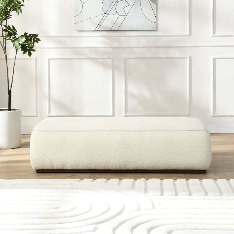 Confortable repose-pieds beige granuleux de 52 pouces au look distinctif du tissu texturé, polyvalent comme siège ou siège relaxant, confortable et solide pour la décoration intérieure en pouces, design, fonction, siège, construction