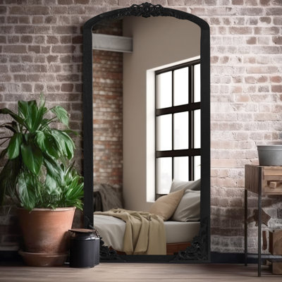 Anjulie Arch Solid Wood Mirror Ornate Mirror Wall Mirror Retro Mirror with Carved Frame
