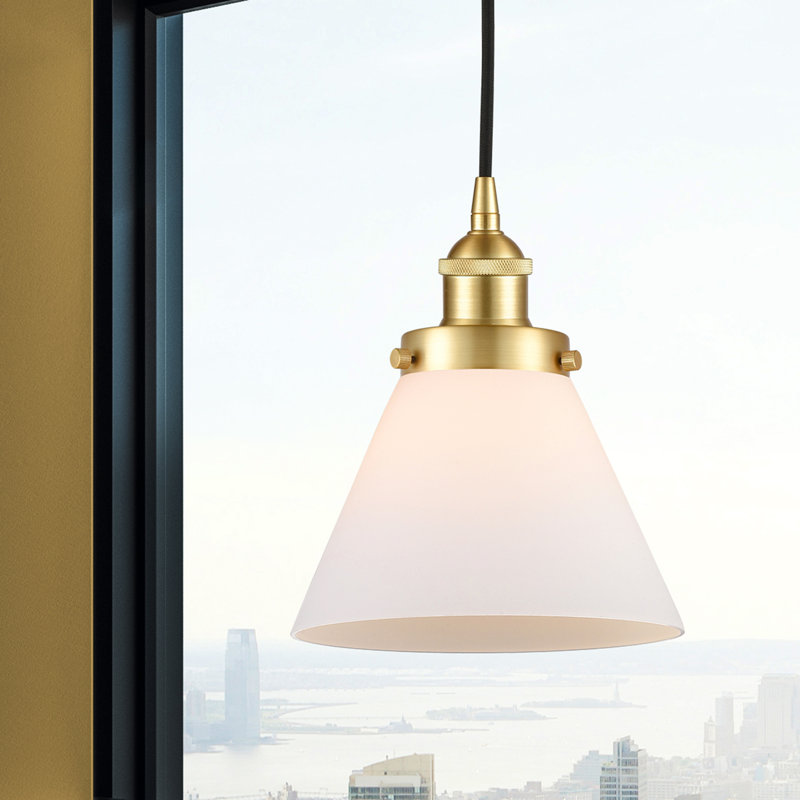 Mini-luminaire suspendu 1 lumière Cone, Blanc, H 9,75 po x l 7,75 po x P 7,75 po, Or satiné