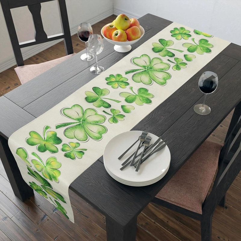 St. Patrick’S Day Shamrock Table Runner, Seasonal Spring Holiday Decor For Indoor And Outdoor Dining