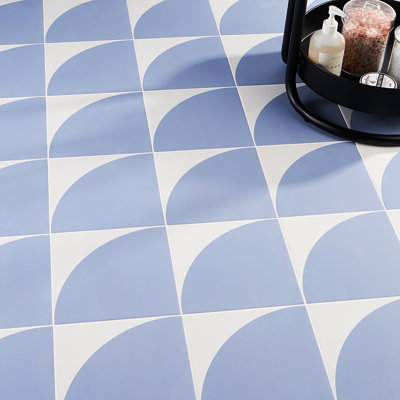 Carrelage mural en porcelaine à motif encaustique 8 "x 8" Stacy Garcia Victoria