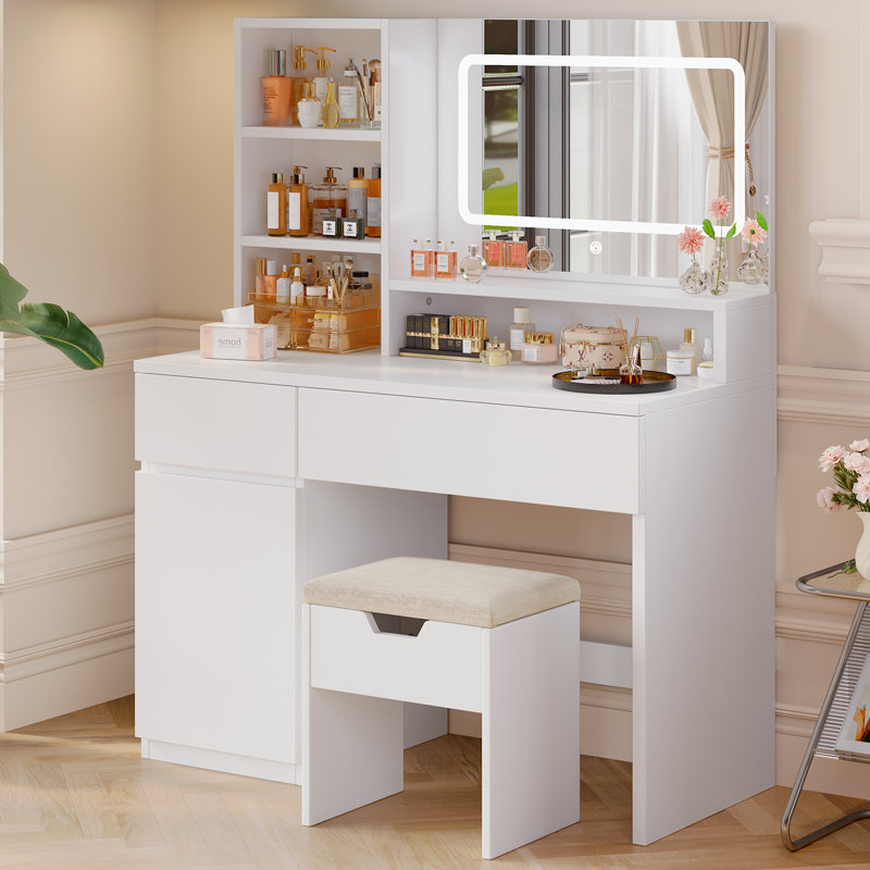 Rumiko Dressing Table with Mirror