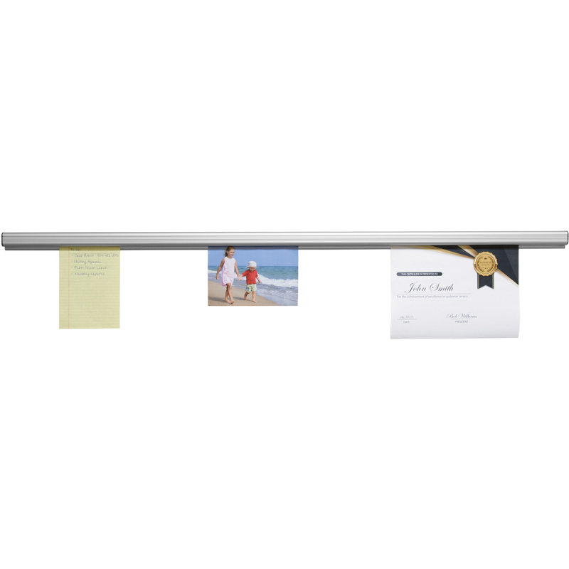 Rail de présentation Grip-A-Strip, l 12 po
