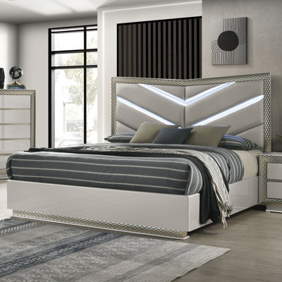 Metropolitan Platform Bed With Led Headboard