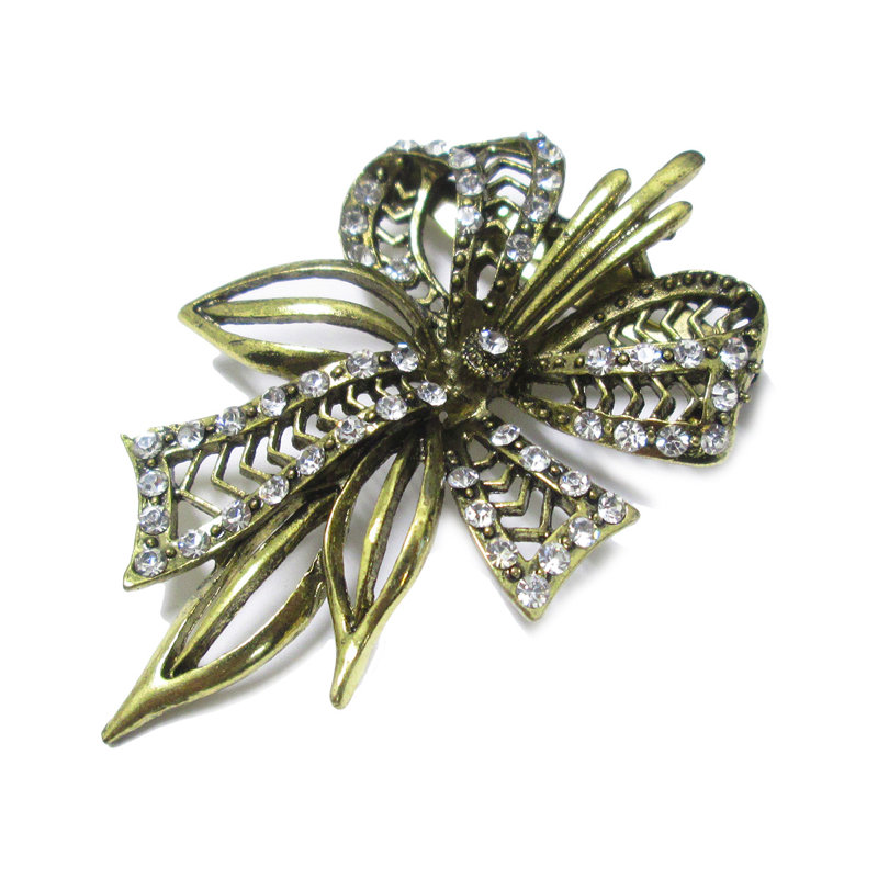 Broche Farnham