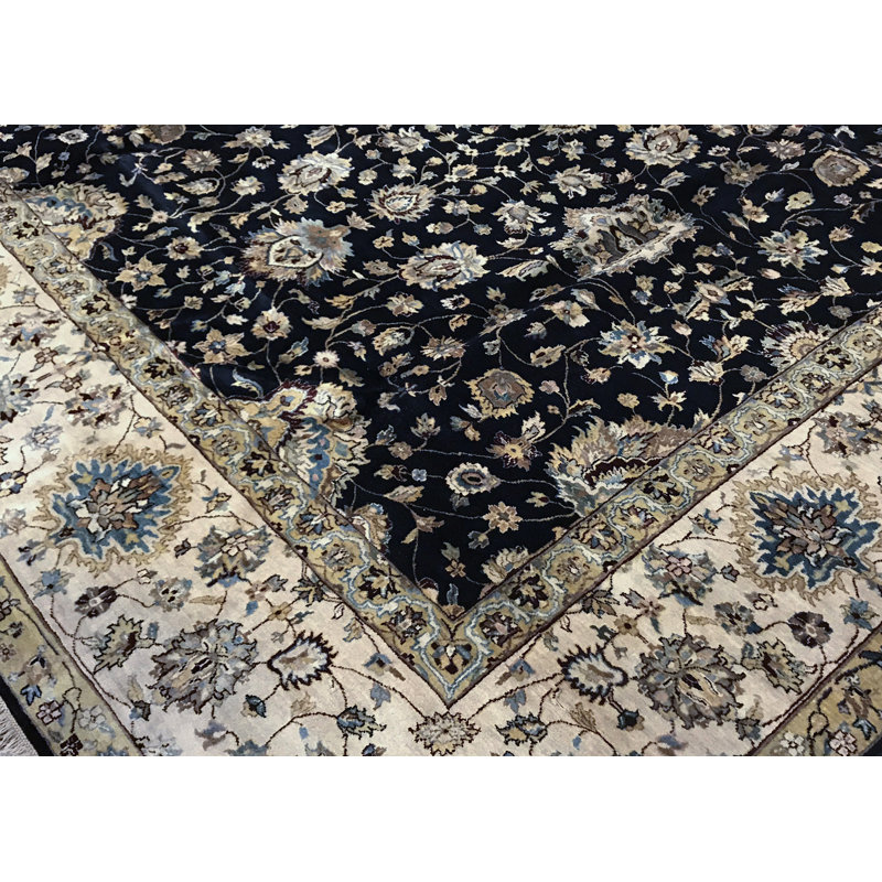 Hand Knotted Wool Oriental Area Rug