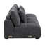 Canapé modulaire en chenille gris choisi avec coussins décoratifs et 2 chaises