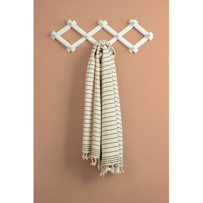 Luxueuse serviette de plage 100% coton Fouta, 35,4 po x 72,8 po | Haute capacité d'absorption d'eau, ultra doux, 7,4 oz / pied carré | Lavable en machine à 30-40 ° C | Élégantes couleurs noir et crème, parfaites pour la plage et le spa