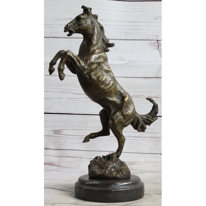 Sculpture de cheval en bronze Dorrianne