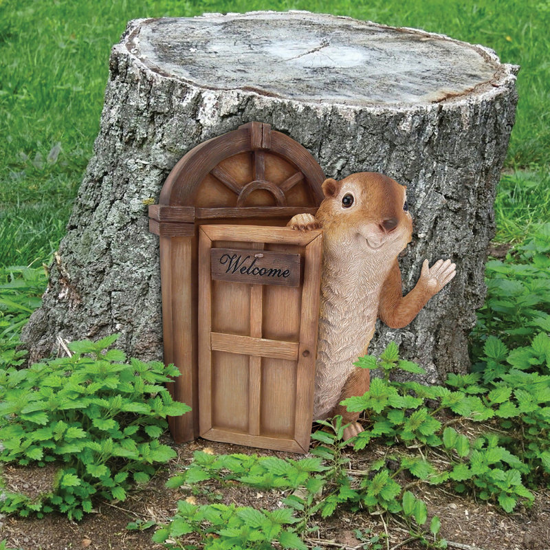 Hand-Painted Brown Resin Squirrel Welcome Door Sculpture