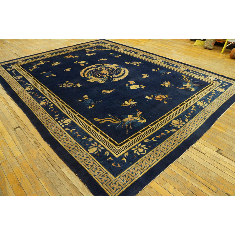 Hand Knotted Wool Area Rug in Blue