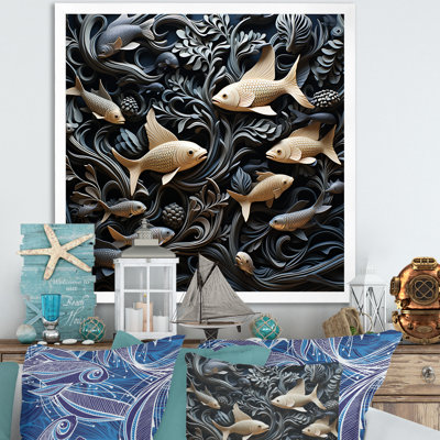 Poisson dans la mer, collage en noir sur toile