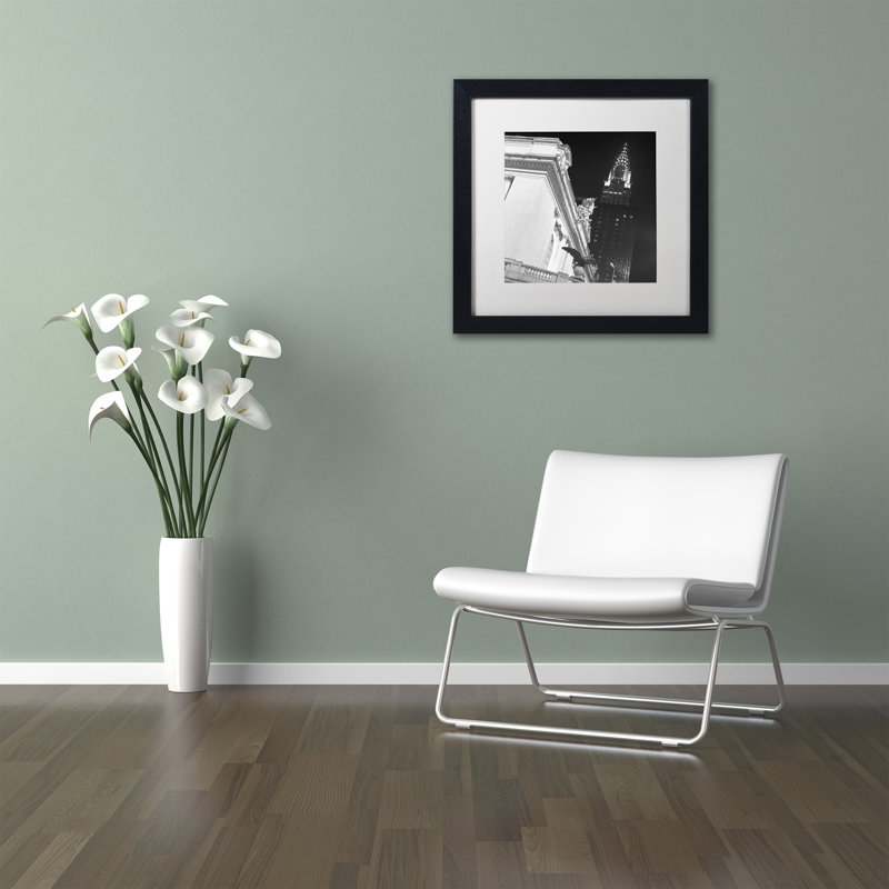 « new york 003 » par moises perception, reproduction de photo encadrée, H 11 po x l 14 po x P 0,5 po, Blanc