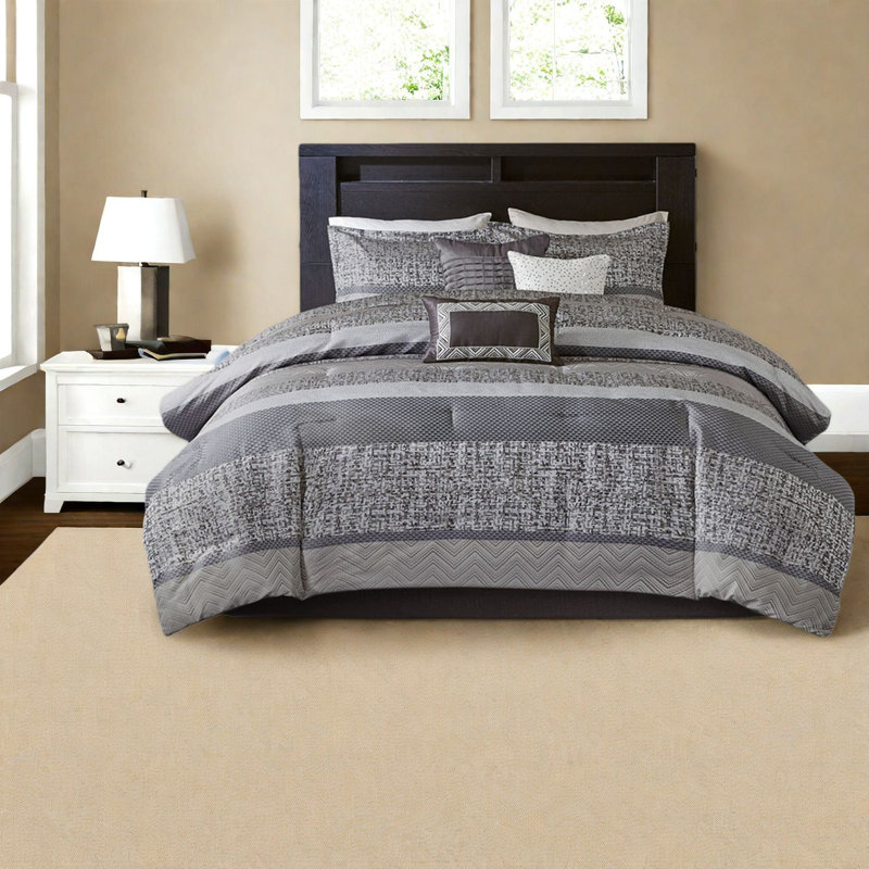 Luxury 7 Piece Bedding Sets, Polyester Jacquard Cal King For Modern Home