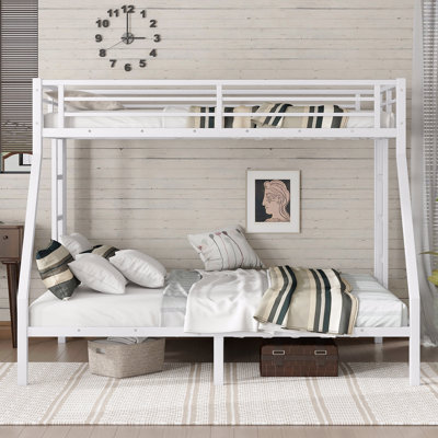 Lit superposé simple au-dessus d'un grand lit en métal blanc - Économie d'espace, réduction du bruit, aucun sommier nécessaire pour les adolescents et les adultes