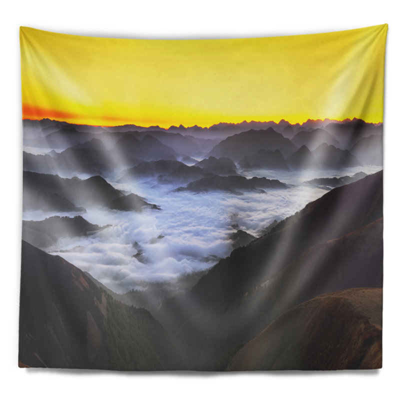 Paysage, brouillard, lever de soleil sur la tapisserie des montagnes, H 50 po x l 60 po