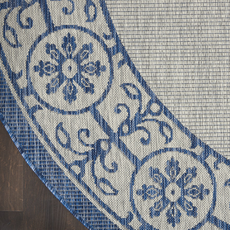 Girst Indoor / Outdoor Rug, Round 5'3"