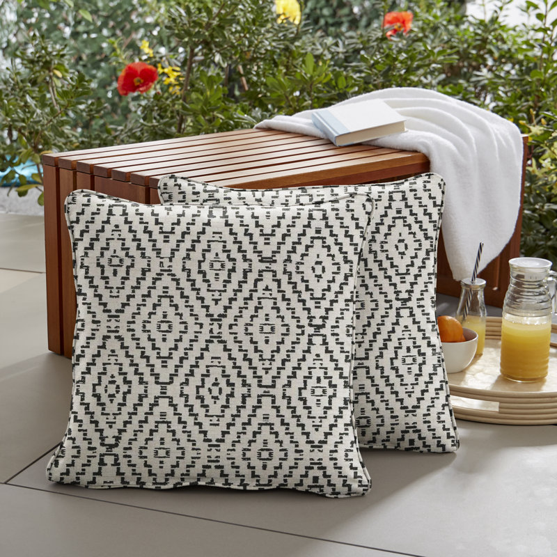 Housse de coussin intérieur / extérieur New Sunbrella 2023 Sunbrella®, H 16 po x l 16 po