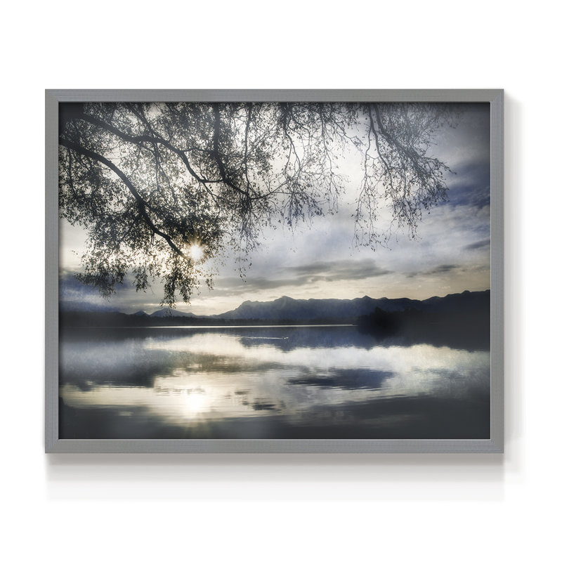 Staffelsee Lake - Reproduction encadrée - Restickable, Gris, H 22 po x l 28 po