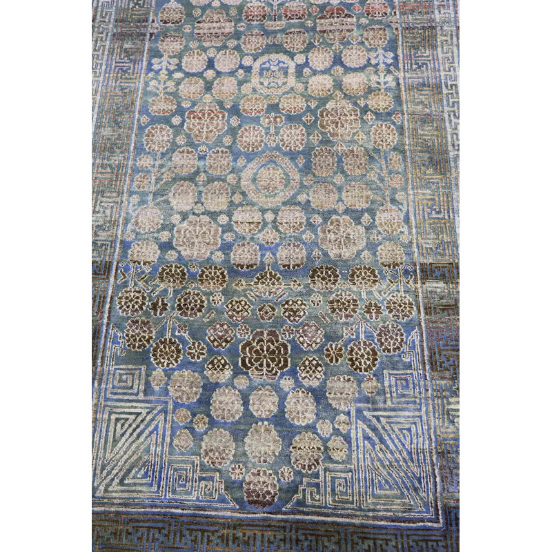 Silk Treasures Oriental Area Rug