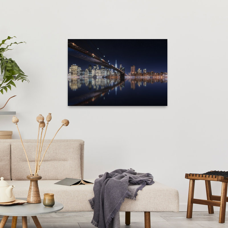 Reflet nocturne du pont de Brooklyn - Architecture contemporaine - Affiche murale, H 24 po x l 36 po