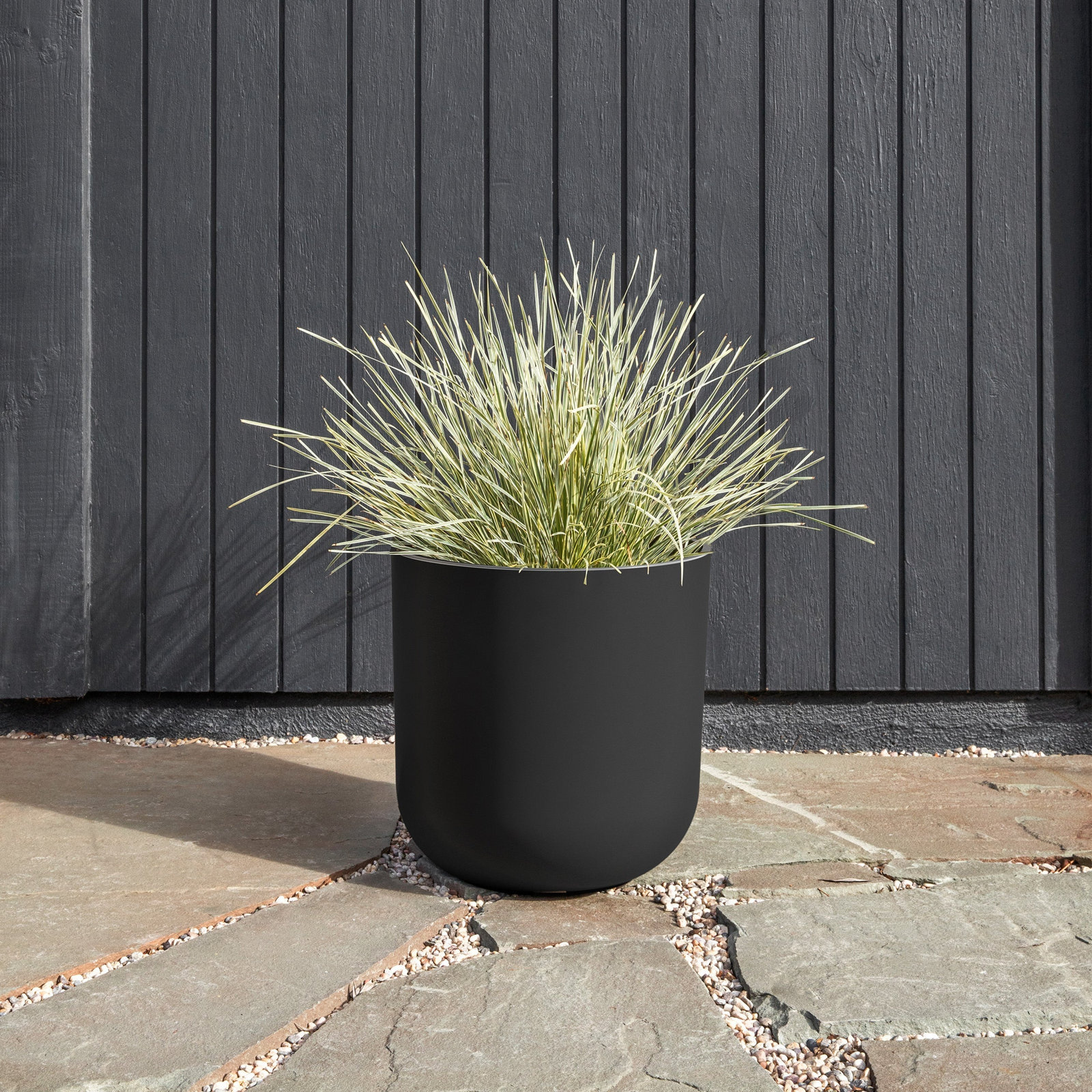 Mason Series Pot Planter, 1, Black, 15.25" H x 15" W x 15" D