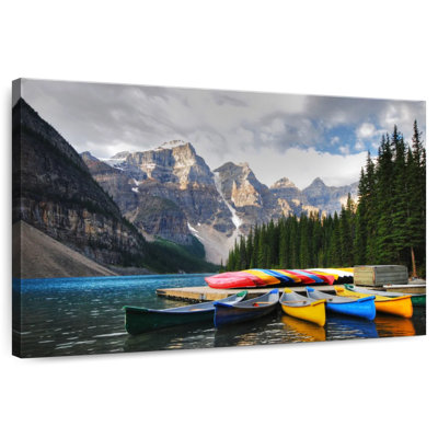 Mehar Colourful Canoes At Moraine Lake