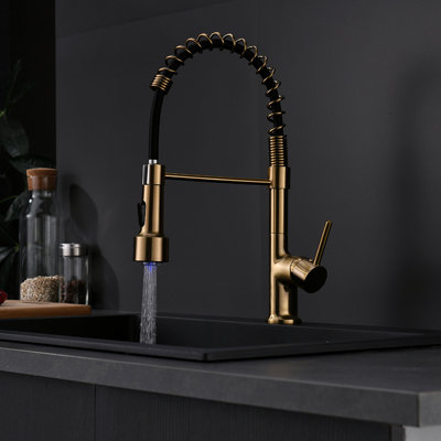 Robinet de cuisine à DEL avec levier rétractable, levier simple or, rotation à 360 °, modes de jet et de jet pour les éviers modernes et contemporains
