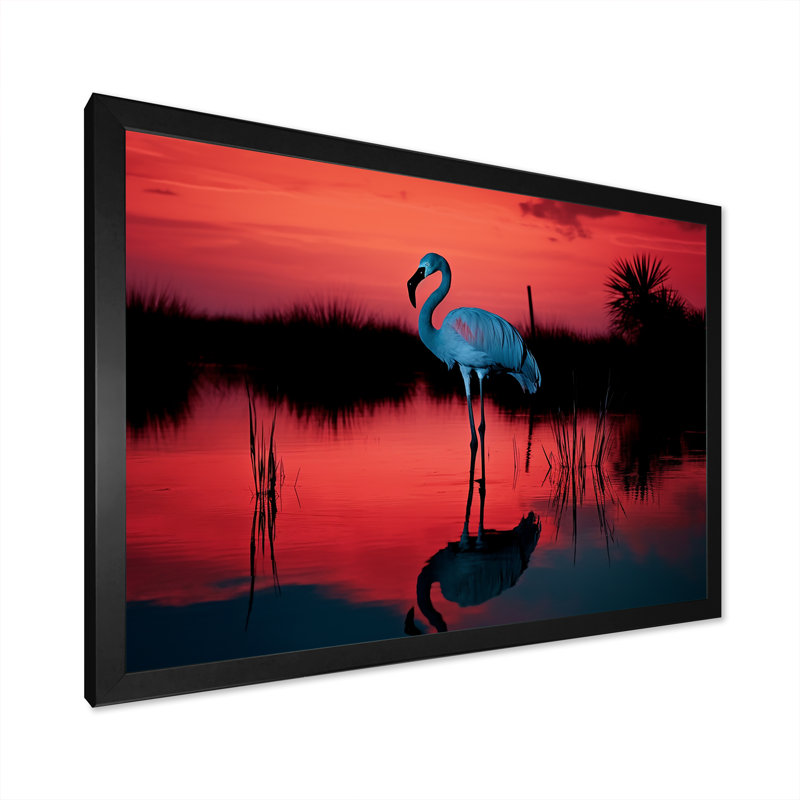 Flamant crépuscule I sur toile, Cadre simple noir, H 16 po x l 32 po x P 1,5 po
